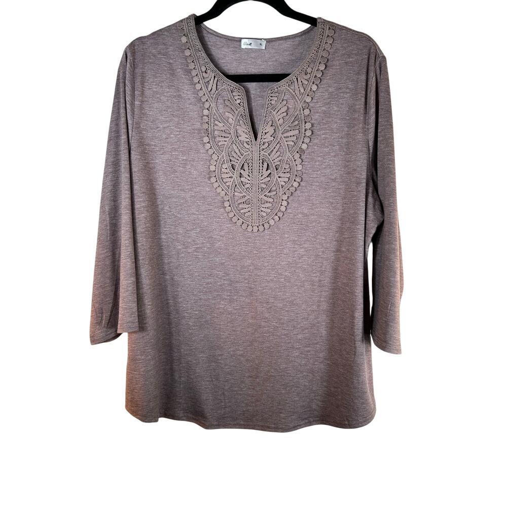 WIHOLL Women’s Taupe Tunic with Lace Appliqué V-Neckline / Size: XL